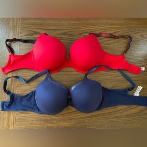 Set of Two VS Victoria’s Secret Underwire Red Blue Sparkle Bras Size 34DDD